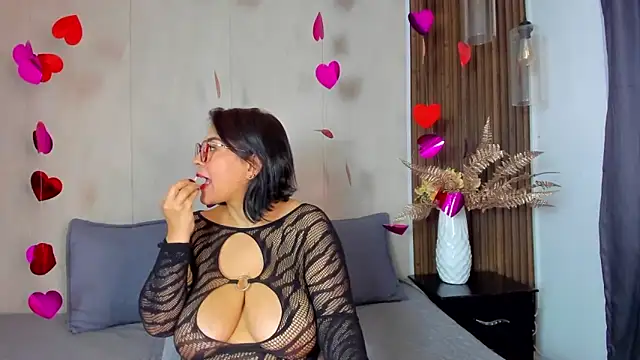 Meggan Moree online show from February 26, 6:29 pm