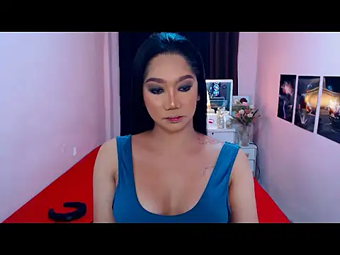 UrScreenGoddess online show from March 10, 11:43 pm