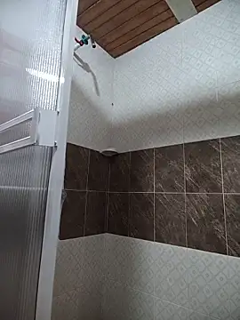 Snapshot of Julia-Blair chatting on December 14, 5:18 pm Julia-Blair online show from December 14, 5:18 pm