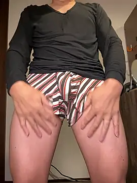 Snapshot of tbgs chatting on December 19, 2:02 pm tbgs online show from December 19, 2:02 pm