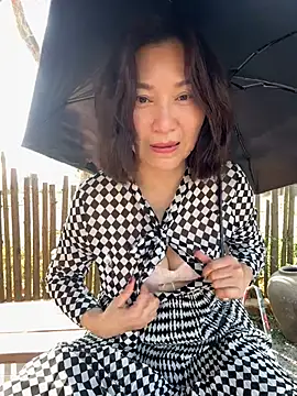 A-ZJunn online show from February 22, 7:29 am