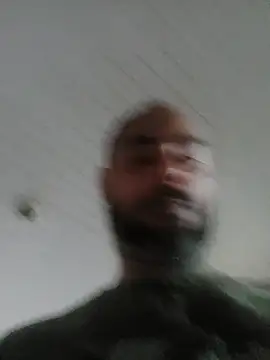 Snapshot of avatazo chatting on December 14, 10:42 am avatazo online show from December 14, 10:42 am