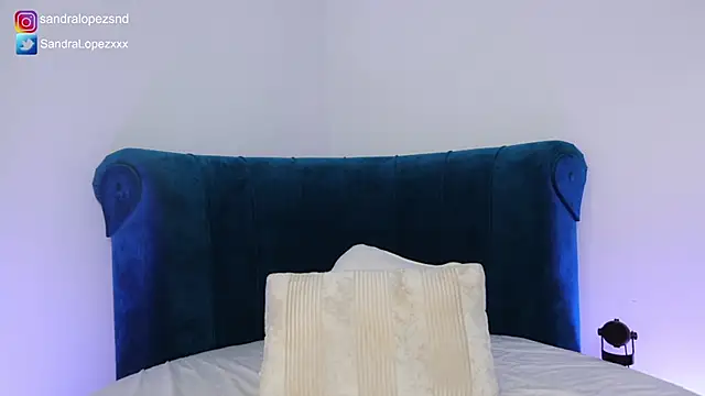 SandraLopezxx online show from February 22, 9:48 pm