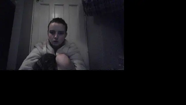 Amy01112 online show from December 19, 4:25 pm