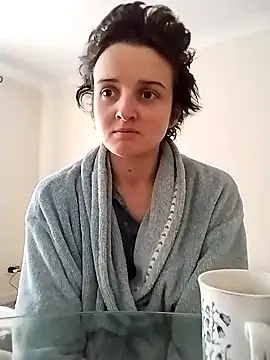 Amy01112 online show from April 22, 5:47 pm