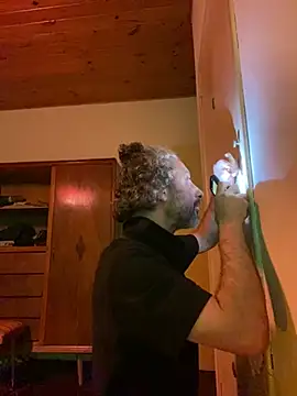 Petebulimia online show from April 22, 7:00 am