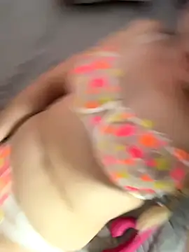 Snapshot of zetrx300 chatting on December 19, 10:22 am zetrx300 online show from December 19, 10:22 am