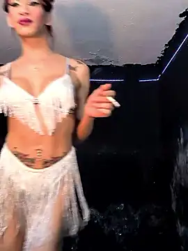 Snapshot of makensys_dirty_hot chatting on December 13, 8:14 pm makensys dirty hot online show from December 13, 8:14 pm