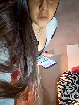 Estefanny Lolyy online show from March 22, 3:54 am