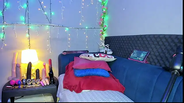 Snapshot of Shadia_Squirt chatting on September 24, 7:39 pm Shadia Squirt online show from September 24, 7:39 pm