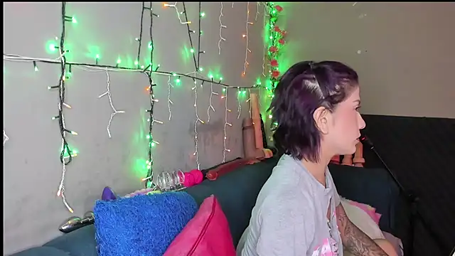 Snapshot of Shadia_Squirt chatting on October 5, 4:33 am Shadia Squirt online show from October 5, 4:33 am