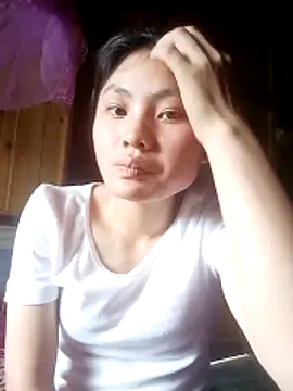 Snapshot of Hilary-123 chatting on April 25, 5:32 am Hilary-123 online show from April 25, 5:32 am