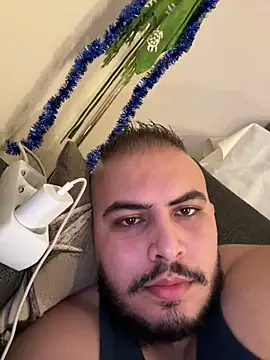 Snapshot of Darnold007 chatting on December 13, 8:47 pm Darnold007 online show from December 13, 8:47 pm