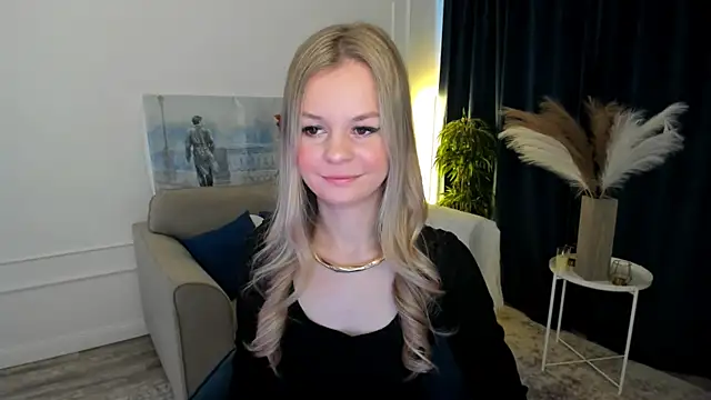 MidnighteAura online show from April 21, 3:57 am