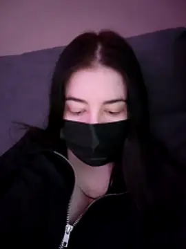 Snapshot of Lana_rei chatting on December 17, 7:25 am Lana rei online show from December 17, 7:25 am