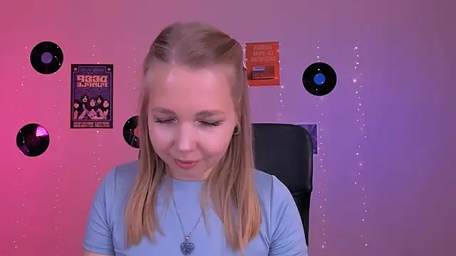 Snapshot of teya_starling chatting on May 24, 7:46 am teya starling online show from May 24, 7:46 am
