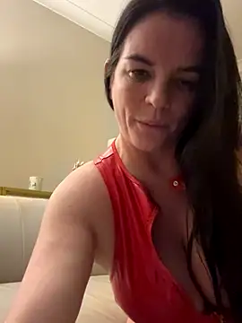 Snapshot of SexySel chatting on December 1, 4:01 pm SexySel online show from December 1, 4:01 pm