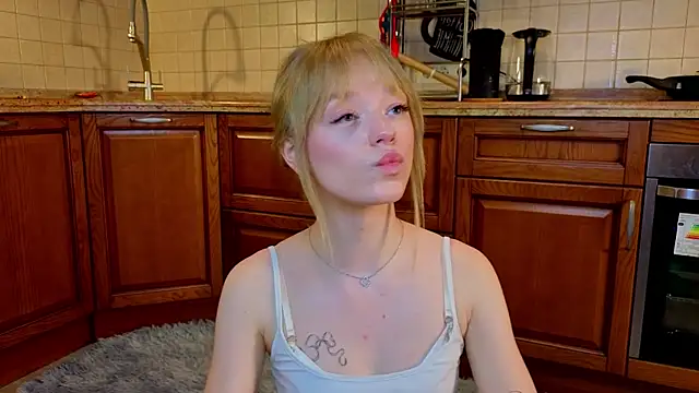 MatthewHoffis online show from March 1, 8:11 pm