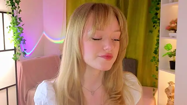 MatthewHoffis online show from April 10, 8:02 pm