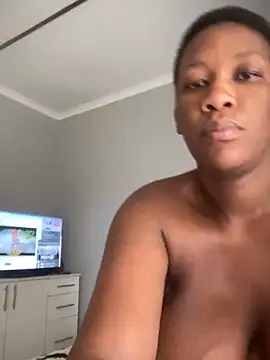 Snapshot of GiantClithpee chatting on December 18, 10:08 am GiantClithpee online show from December 18, 10:08 am