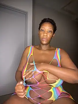 Snapshot of GiantClithpee chatting on March 2, 1:15 am GiantClithpee online show from March 2, 1:15 am