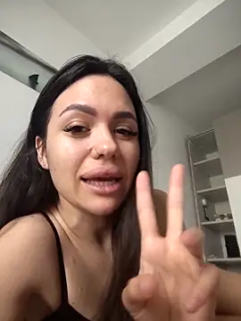 SiennaLuxexx online show from April 20, 11:46 am