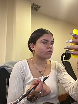 Camila Duarte2 online show from April 22, 1:45 pm