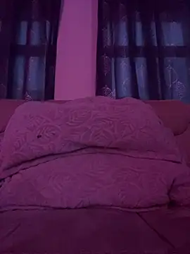 Snapshot of Ghost-Zero chatting on February 8, 4:21 pm Ghost-Zero online show from February 8, 4:21 pm