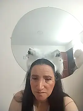 Andre cloefoxx  online show from March 28, 2:44 am