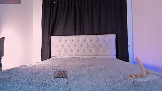 Snapshot of sara_marin18 chatting on May 2, 3:22 am sara marin18 online show from May 2, 3:22 am