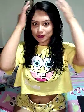Snapshot of Laura_Daza1 chatting on January 6, 12:36 am Laura Daza1 online show from January 6, 12:36 am