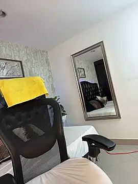 Lander Cruz online show from February 25, 8:18 pm