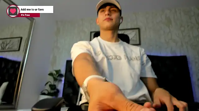 Lander Cruz online show from April 13, 8:47 pm