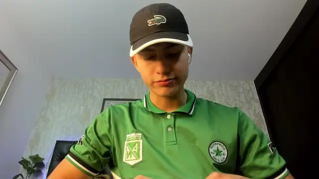 Lander Cruz online show from April 21, 8:44 pm