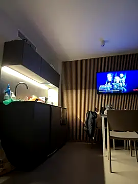 Snapshot of andresbale chatting on December 18, 10:16 pm andresbale online show from December 18, 10:16 pm