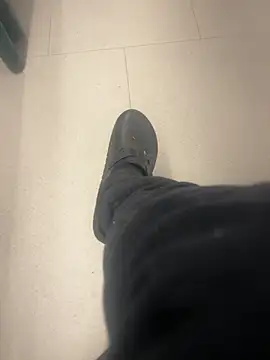 andresbale online show from April 26, 10:51 pm