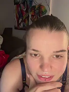 LoreenKinky online show from December 20, 7:10 pm