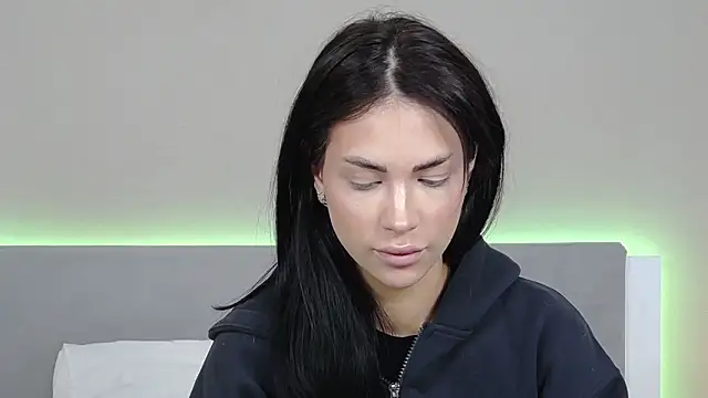 RachaelMils online show from March 3, 3:56 am