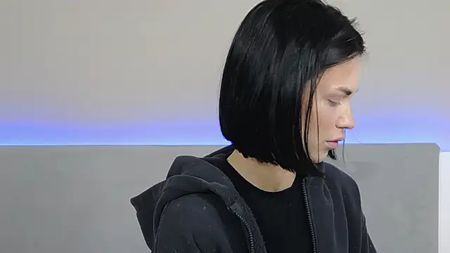 RachaelMils online show from April 29, 3:43 am