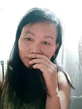 Snapshot of Lili-123k chatting on December 4, 5:21 pm Lili-123k online show from December 4, 5:21 pm