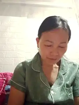 Lili-123k online show from April 19, 8:02 am