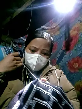 felicity chloe online show from January 13, 10:15 pm