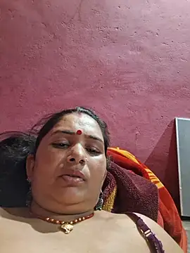 Your-shreya143 online show from June 7, 10:13 pm