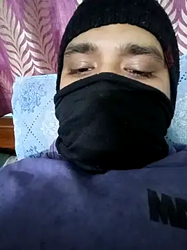 Snapshot of samsexjuice chatting on December 21, 8:05 pm samsexjuice online show from December 21, 8:05 pm