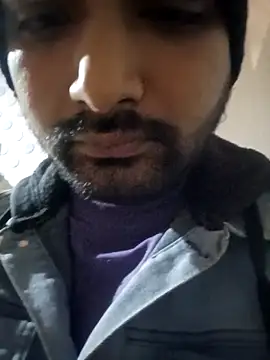 Snapshot of samsexjuice chatting on December 23, 4:32 am samsexjuice online show from December 23, 4:32 am