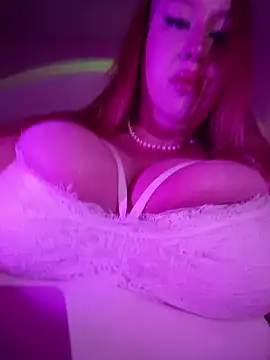 ElonaFox online show from March 1, 1:13 pm