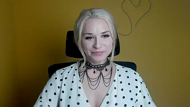 Melodie Aster online show from April 13, 11:27 am