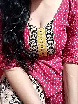 hottyrose69 online show from April 11, 11:20 pm