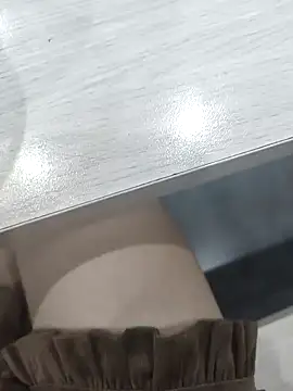 Miky Lyn online show from March 8, 4:05 am