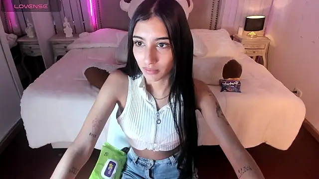 lya  brown online show from March 20, 11:26 am